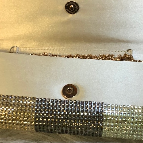 Silver and black clutch - Picture 2 of 5